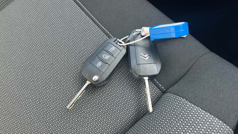 Citroen C3 Aircross 1.2 PureTech 110 Shine 5dr Petrol Hatchback